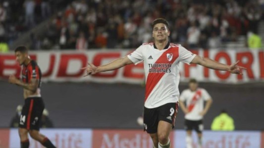 River goleó a Patronato de la mano de un implacable Julián Álvarez y avanza hacia el título