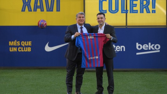 Xavi fue presentado como DT del Barcelona: "El objetivo es reflotar la nave"