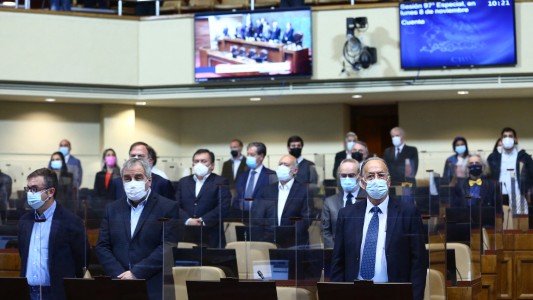 Diputados de Chile aprobaron un juicio político de destitución de presidente contra Piñera