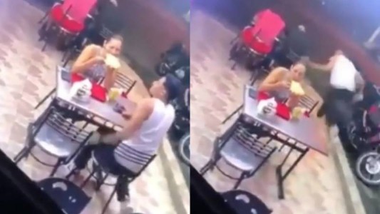 Video viral: entran a robar a una pizzería, un hombre sale corriendo y deja a la novia sola comiendo pizza