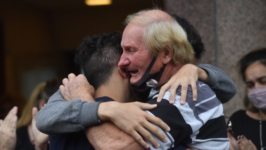 Dolor en el último adiós al kiosquero asesinado en Ramos Mejía