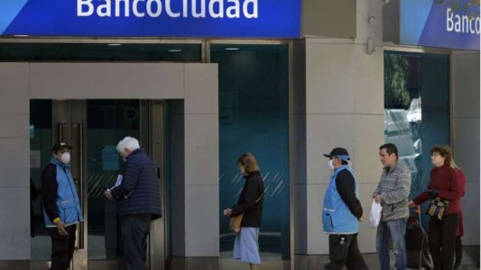 Los bancos volverán a atender sin turno a partir del lunes