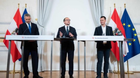 Austria confinará a los no vacunados desde mañana