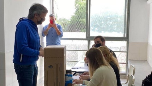 Máximo Kirchner, tras votar: "No hago futurología, la gente se tiene que expresar"
