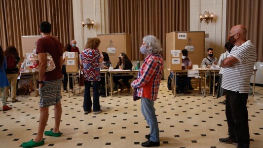 Elecciones 2021: cerraron los comicios y los resultados se darían cerca de las 21