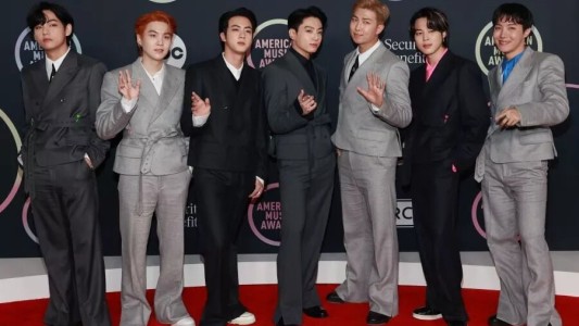 Grupo surcoreano BTS, primer "Artista del año" asiático en los American Music Awards