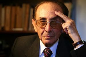 Carlos Fayt renunció a la Corte Suprema