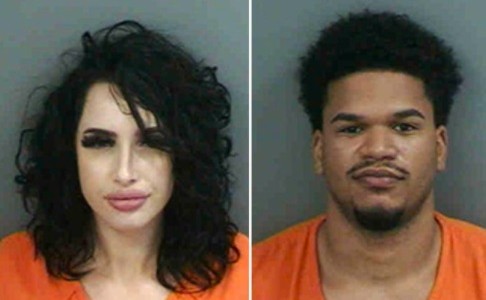 Una pareja se filmó teniendo sexo en un patrullero para subir el video a OnlyFans