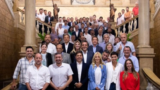 Intendentes se reúnen con Kicillof para impulsar sus reelecciones indefinidas