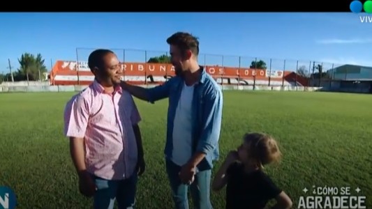 "Cómo se devuelve un favor así": el médico que salvó de la muerte a un jugador de fútbol