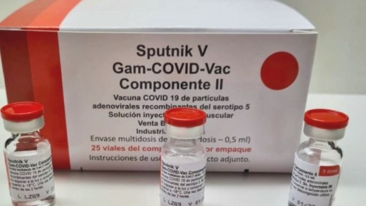 Seis meses después de la segunda dosis, la Sputnik V tiene una eficacia del 80%