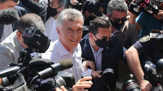 Levantan la prohibición de salida del país para Macri