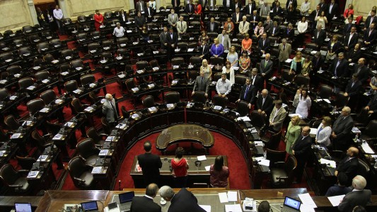 El kirchnerismo busca aprobar 93 leyes a contrarreloj