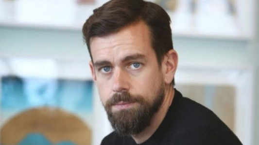 Crisis en Twitter: Jack Dorsey renunció a su cargo de CEO
