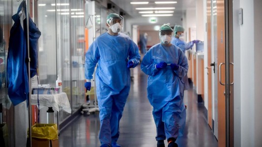 Coronavirus en Argentina: confirman 8 muertes y 1.881 casos positivos