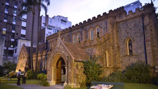 La sexta edición de La Noche de los Templos invita a conocer 80 espacios de distintos credos