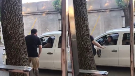 Agredió a una mujer que lloraba y le pedía disculpas tras chocar: pedirán su reevaluación psicofísica