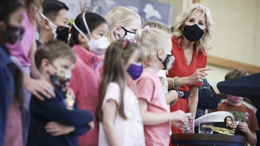 La OMS llama a proteger a los niños, ahora los más afectados por la pandemia