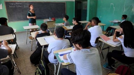 Estudiantes de último año de escuelas secundarias de CABA tendrán que hacer prácticas laborales