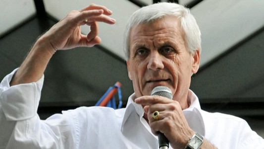 Caló: "Las Fiestas son ahora, y a la gente no le alcanza la plata"