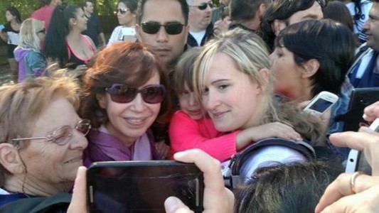 Vecinos de El Calafate le dieron la bienvenida a Cristina