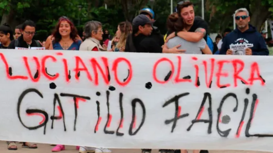 Se negó a declarar el policía acusado del homicidio de Luciano y seguirá preso