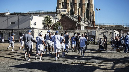 Realizan una "maratón inclusiva" en cárcel de La Plata con detenidos, penitenciarios y atletas
