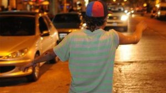 "Trapito" apuñaló por la espalda a un hombre que se negó a darle dinero en San Telmo