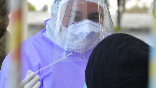 Coronavirus: "Población con ingresos elevados tiene nivel de contagio 6 veces superior", advirtió Kreplak