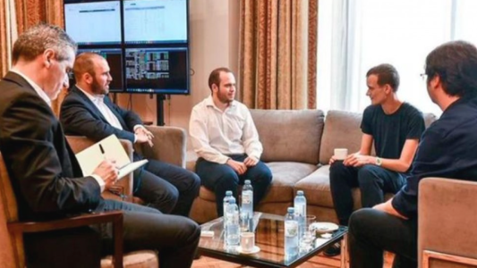 Guzmán recibió al creador de Ethereum: qué dijo el ministro tras el encuentro