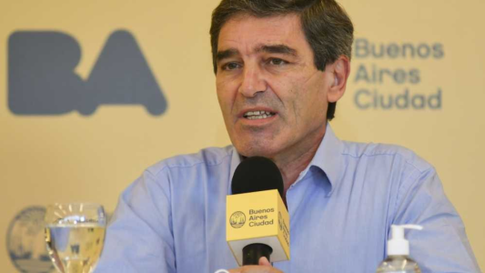 Para Quirós, el aumento de contagios "está vinculado a Delta" y advirtió del impacto de Ómicron