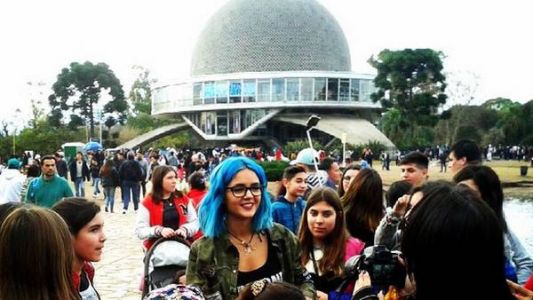 Los Youtubers coparon el Planetario en una reunión cara a cara con sus fans