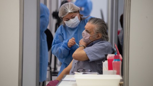 Se cumple un año del inicio de la campaña de vacunación contra el coronavirus en la Argentina