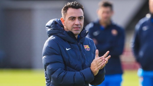 Xavi criticó a la Liga española por el brote de contagios de coronavirus