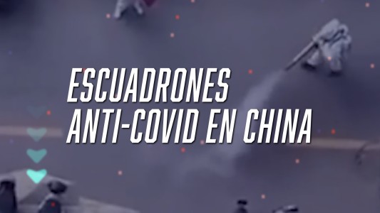 Escuadrones anti-covid desinfectan todas las calles de China - #FlashChat