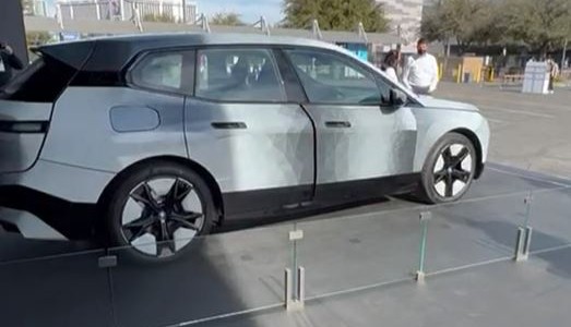 CES 2022: el auto que cambia de color con una aplicación