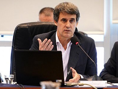 Prat-Gay en Diputados:"el paso del tiempo triplicó la deuda con los holdouts"