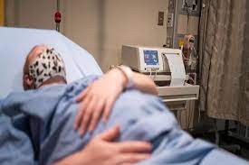 Un aborto a las puertas de un hospital desata críticas contra normas anticovid en China