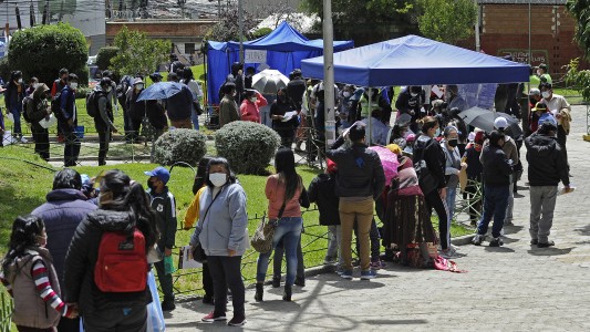 Bolivia suspendió el uso de Pase Sanitario porque colapsaron los sistemas de vacunación