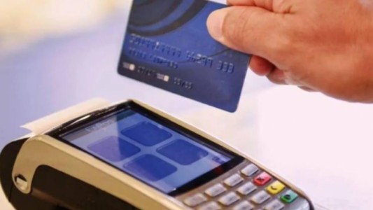 Cuáles son los descuentos por usar la tarjeta de débito del cobro de un beneficio