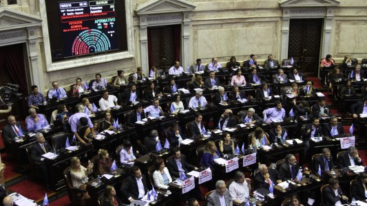 Acuerdo con holdouts: Cambiemos sumó apoyo de seis diputados del FPV y el rechazo de tres massistas