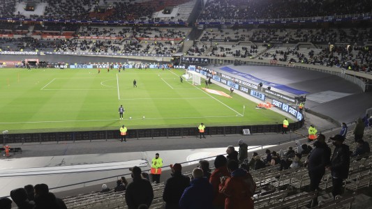 Sin aforo pero con Pase Sanitario: así será la vuelta del público a los partidos de fútbol