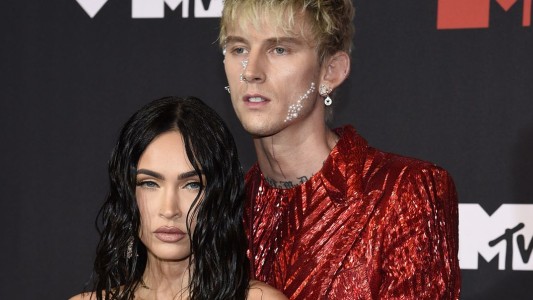 El prometido de Megan Fox diseñó el anillo de compromiso para que la lastime si se ella se lo saca