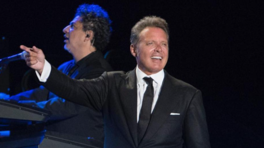 Reapareció Luis Miguel: nuevas fotos más flaco y rejuvenecido