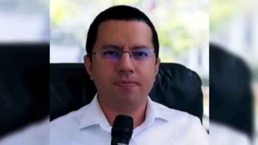 No estaba vacunado, se contagió de coronavirus y murió pocos días después de enterarse que iba a ser padre