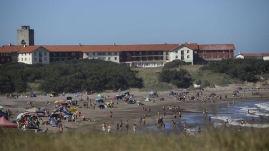 "Mar para todas": el segundo contingente de mujeres y LGTBI+ partió a la Costa