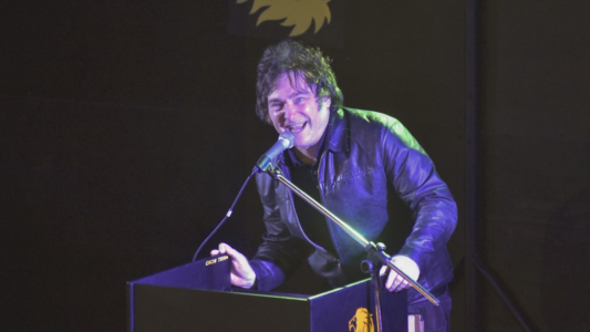 Milei cruzó criticas de Cristina Kirchner: "Si vive gastando y repudia las deudas, no habrá ahorro ni inversión"