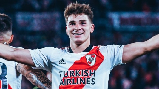 Oficializaron el pase de Julián Álvarez al Manchester City: se quedará en River "al menos hasta julio"