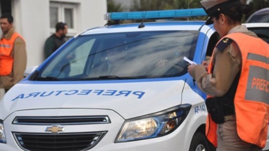 Un grupo comando robó un vehículo oficial de Prefectura Naval en plena Autopista Riccheri