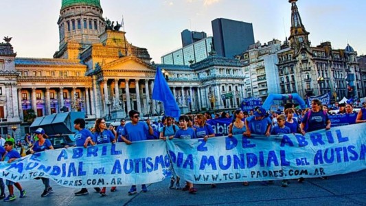 Banderazo para exigir "el cumplimiento efectivo" de la ley de autismo